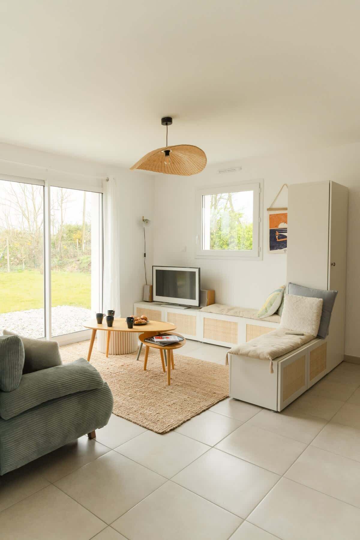 TV, offices