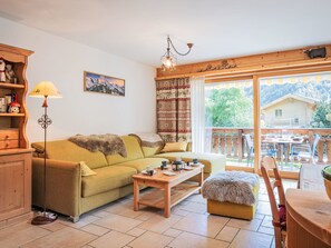 TV, DVD player - Rhodos B 101 by Interhome (Ovronnaz)