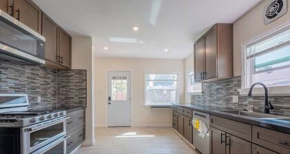 Charming 3-bedroom house with AC, WiFi in beautiful San Fernando