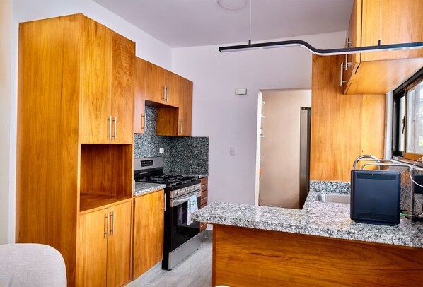 Oven, stovetop