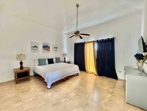 12 bedrooms, WiFi, bed sheets - 12BR Party Villa: Pool, Private Basketball Court & Billiard! (Sosúa)