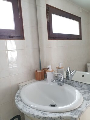 Haartrockner, Handtücher