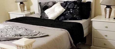 2 dormitorios, tabla de planchar con plancha, wifi y ropa de cama