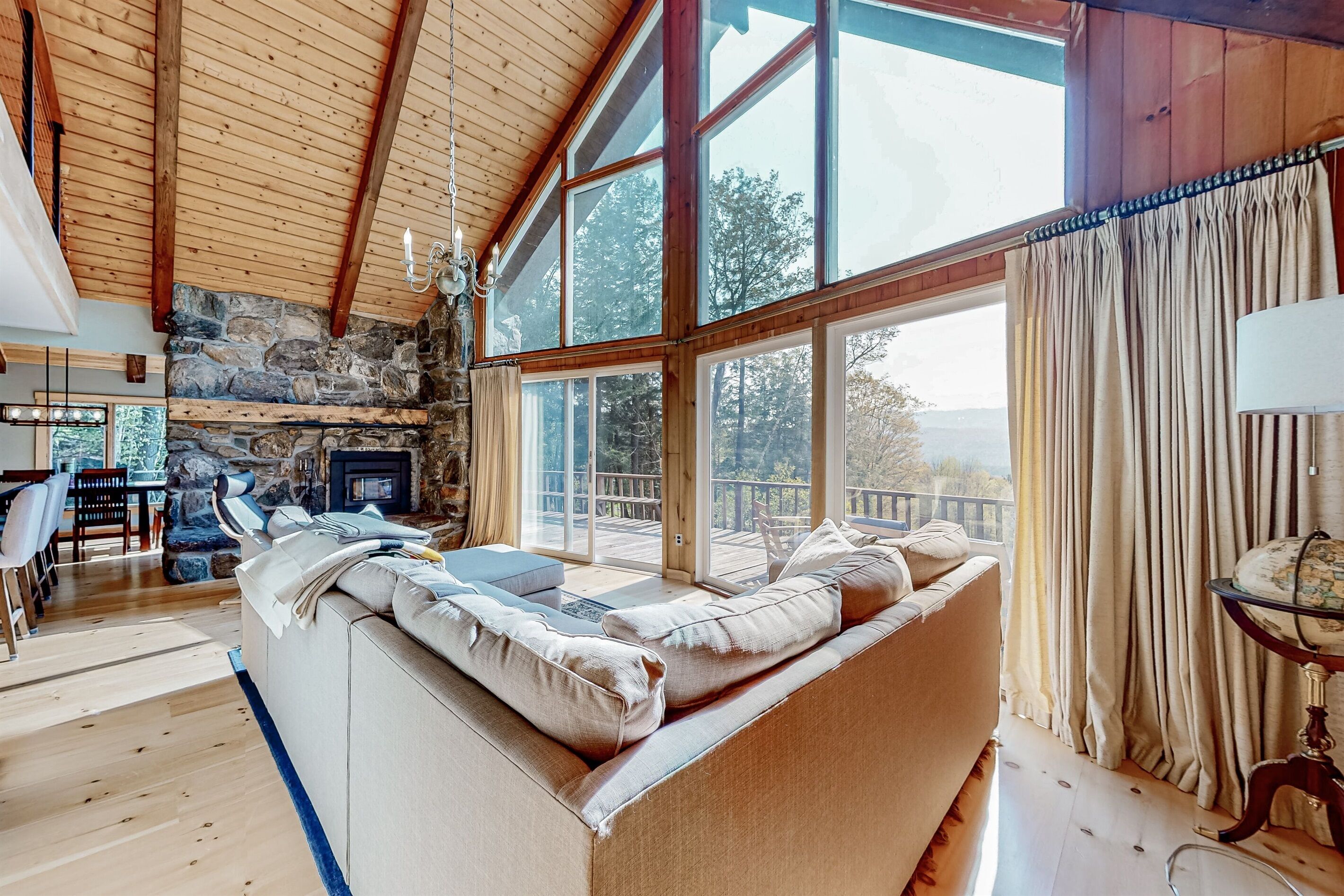 TV connectée, cheminée