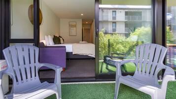 1 habitación, escritorio, tabla de planchar con plancha y wifi gratis