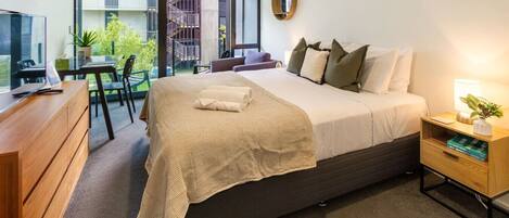 1 slaapkamer, een bureau, een strijkplank/strijkijzer, gratis wifi