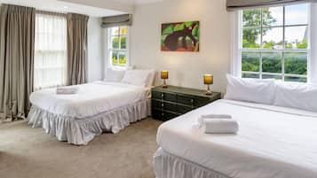 2 bedrooms, desk, iron/ironing board, free WiFi