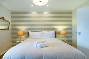 2 bedrooms, desk, iron/ironing board, free WiFi