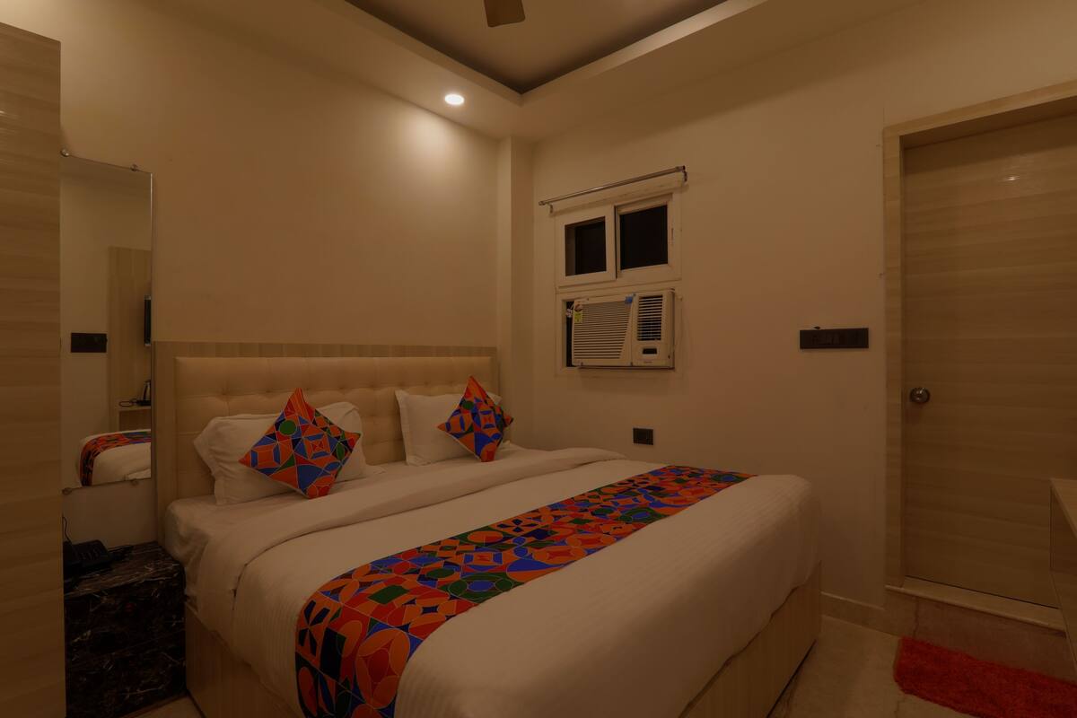 Deluxe Double Room | 1 bedroom, in-room safe, soundproofing, free WiFi