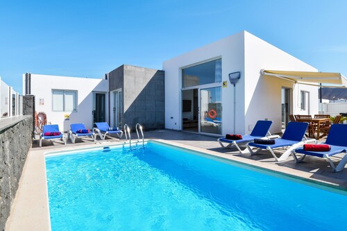 Villa Blue New Horizont avec vue sur la mer, Wi-Fi et climatisation