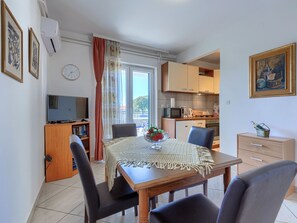 Dining - Apartment Jenny by Interhome (Poreč)