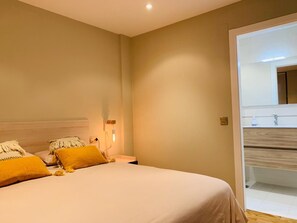 2 habitaciones, tabla de planchar con plancha y wifi gratis 