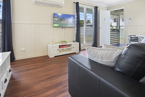 Emerald Bony 1 escape