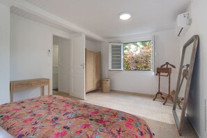 1 bedroom, iron/ironing board, travel cot, WiFi - F2 M'Bay : Sea & Pool access (Anse Charpentier)