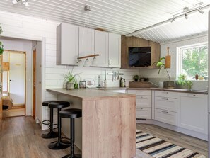 Réfrigérateur, micro-ondes, lave-vaisselle