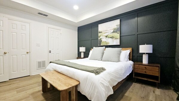 3 bedrooms, desk, iron/ironing board, free WiFi