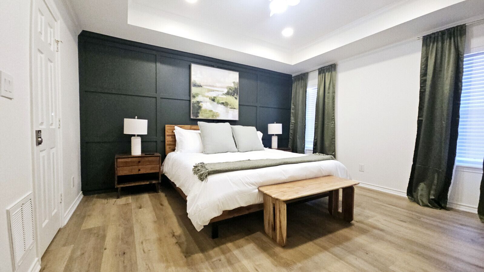 3 bedrooms, desk, iron/ironing board, free WiFi