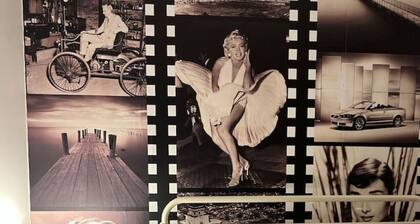 Retro Retreat on Lake Conroe