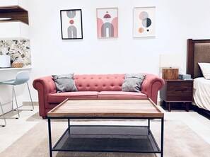 Smart TV - Cozy, fully equipped apartment in Mermoz, Dakar (Dakar)