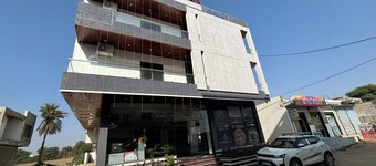Shree Radhe Mohan Hotel and Resort