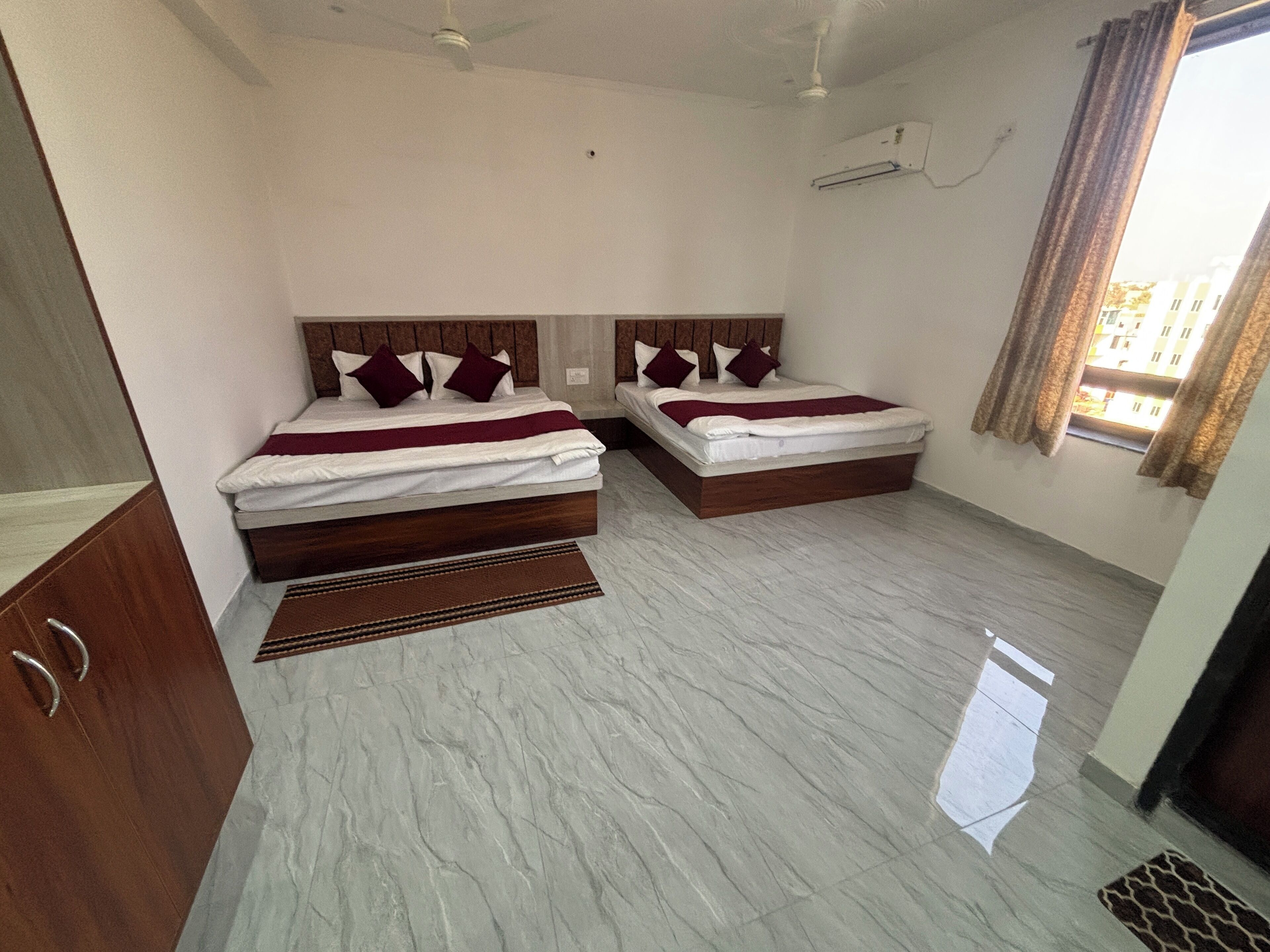 Grand Quadruple Room | Soundproofing, free WiFi