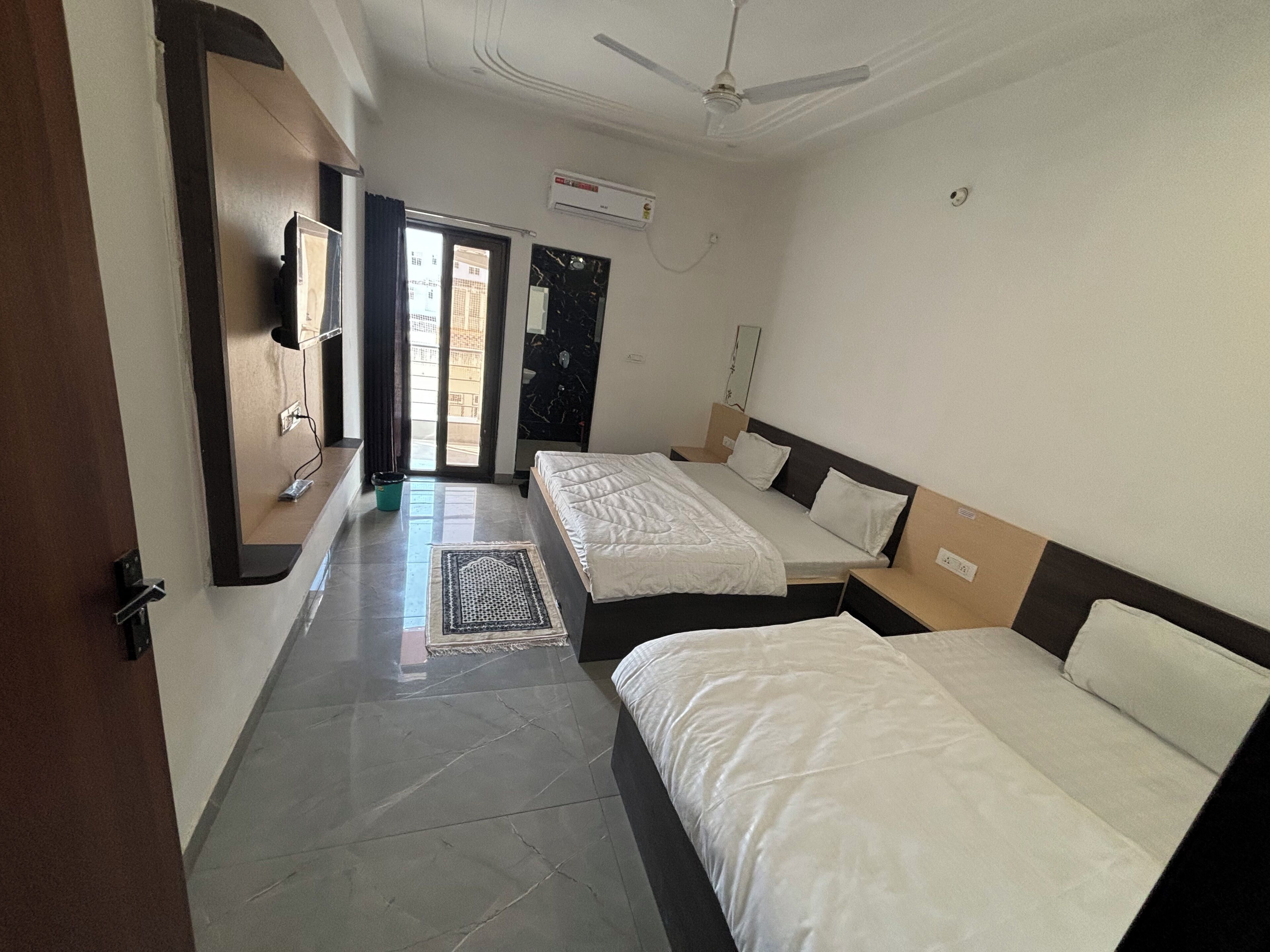 防音設備、WiFi (無料)