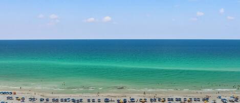 Una playa cerca