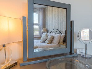 3 Schlafzimmer, Schreibtisch, Internetzugang