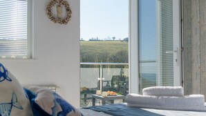 3 soverom, skrivebord og internettilgang
