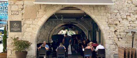 Restauration extérieure