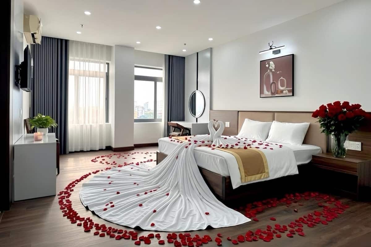1 bedroom, desk, laptop workspace, free WiFi