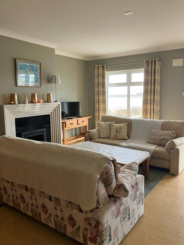 Cozy Waterside Retreat Ballyvaughan 3