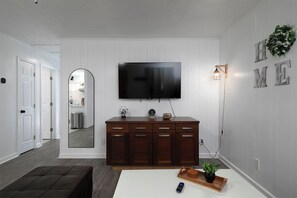 Living area - 69 Unit- B (Cartersville)