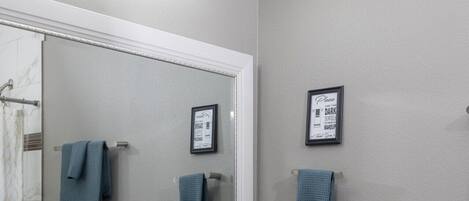 مجففات شعر، مناشف