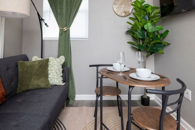 Little Rock Hideaway Cozy, Chic & Convenient