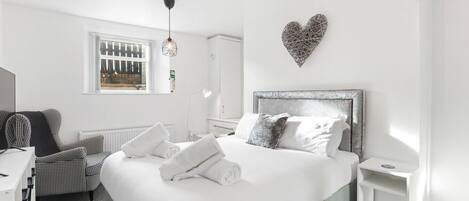 1 chambre, bureau, fer et planche Ă repasser, Wi-Fi gratuit