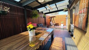 Terrace/patio - Smart Home near Deer Park Train Station - Private Room (Deer Park)