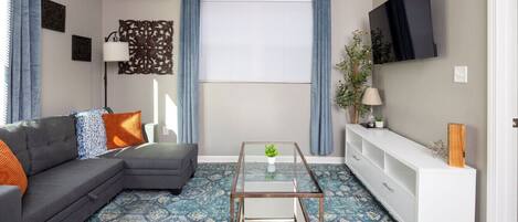 Una Smart TV, libros