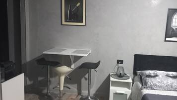 1 Schlafzimmer, Bügeleisen/Bügelbrett, Reisekinderbett, kostenloses WLAN