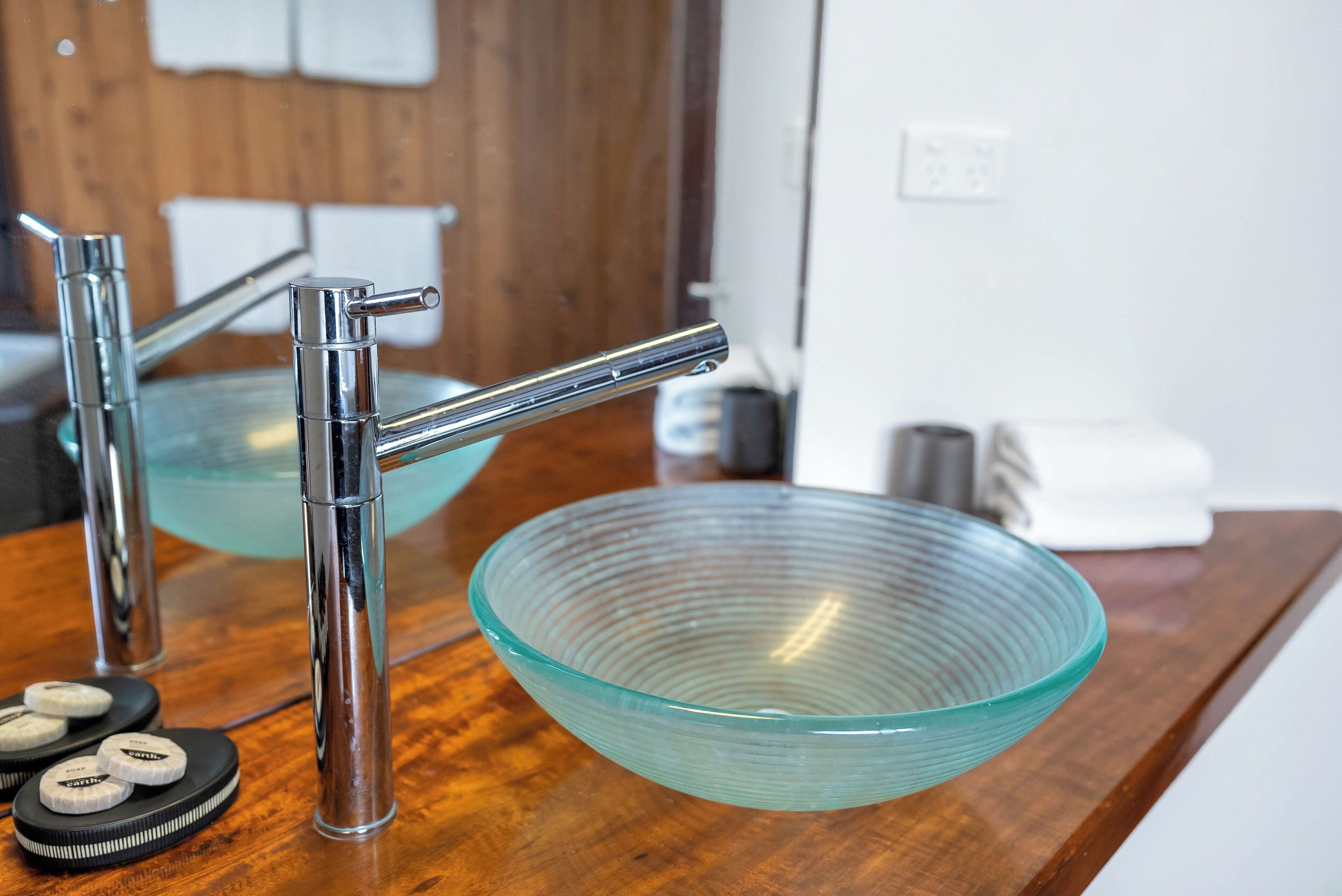 Bathroom amenities