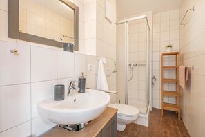 Hair dryer - Modern vacation apartment in Trassenheide with balcony, just 150 m from the beach (Trassenheide)