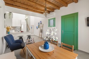 Dining - Serene Paradise with Breathtaking Aegean Views (Paros)