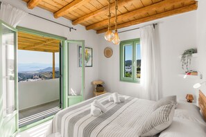 6 bedrooms, iron/ironing board, WiFi, bed sheets - Serene Paradise with Breathtaking Aegean Views (Paros)