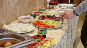 Petit déjeuner buffet compris tous les jours