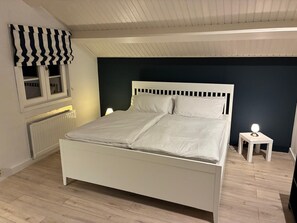 4 Schlafzimmer, Bügeleisen/Bügelbrett, Reisekinderbett, kostenloses WLAN
