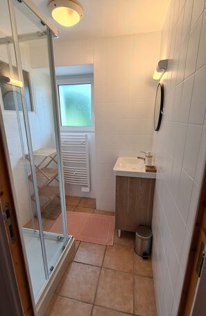 Ducha y secador de pelo