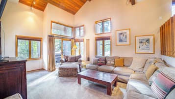 Smart TV, fireplace, offices