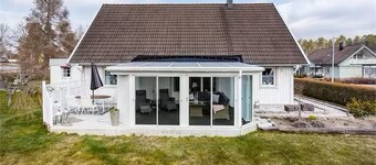 Spacious villa in quiet area