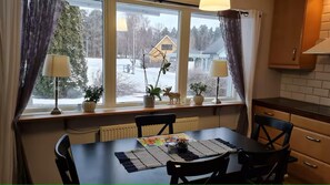 Dining - Spacious villa in quiet area (Örebro län)