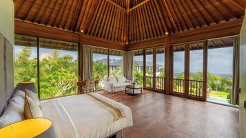 Exclusive Room, Ocean View | In-room safe, desk, WiFi (free)
